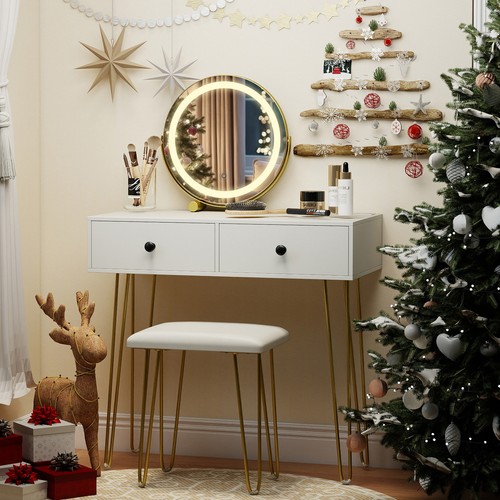 Desk with mirror and - with,